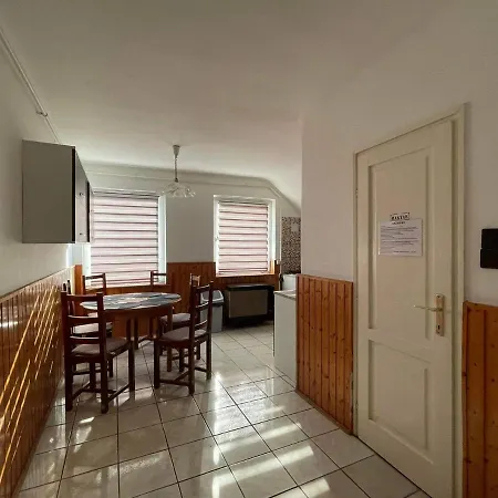 Appartamento Kyra Apartman