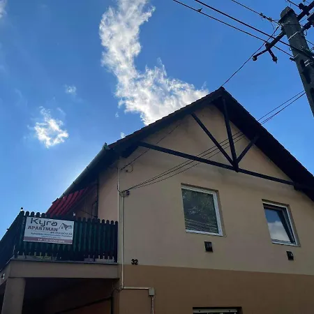 Appartamento Kyra Apartman Balatonboglár
